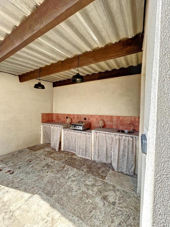 Charmante Maison De Ville Avec Jardin, Terrasse Et Terrain De Petanque Fos-sur-Mer Exterior foto